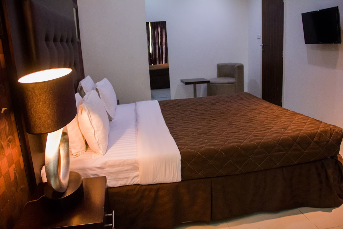 /web/uploads/116/Villa Angelia Hotel Ikoyi/header-images/65c1d85c.jpg